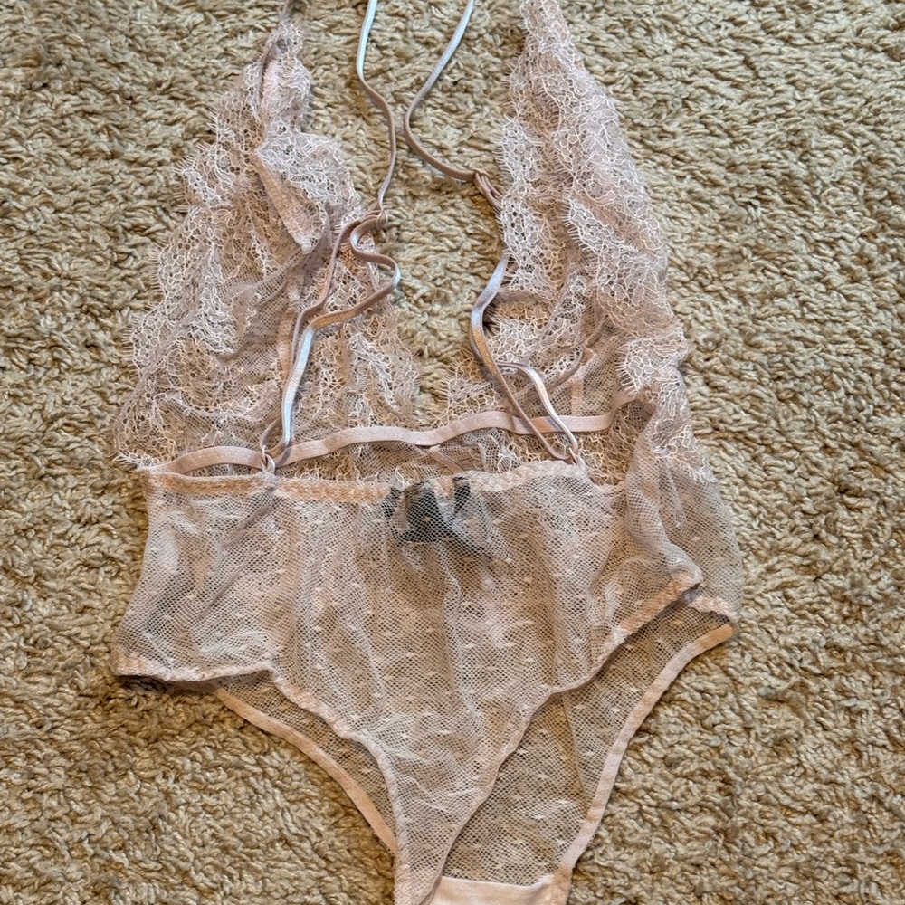 [Victorias Secret] Lace Bodysuit Lingerie - Picture 4 of 4